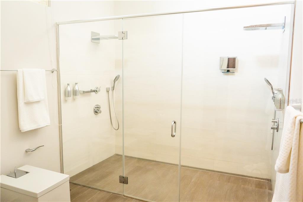 DORADO BEACH EAST - Residential