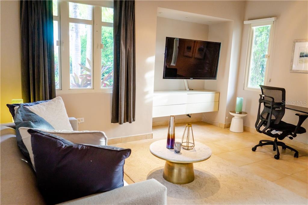 DORADO BEACH EAST - Residential