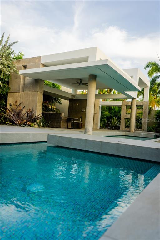 DORADO BEACH EAST - Residential