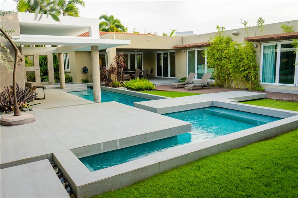 DORADO BEACH EAST - Residential