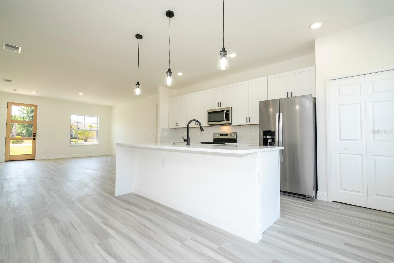 2433 W ANDROMEDAE DRIVE