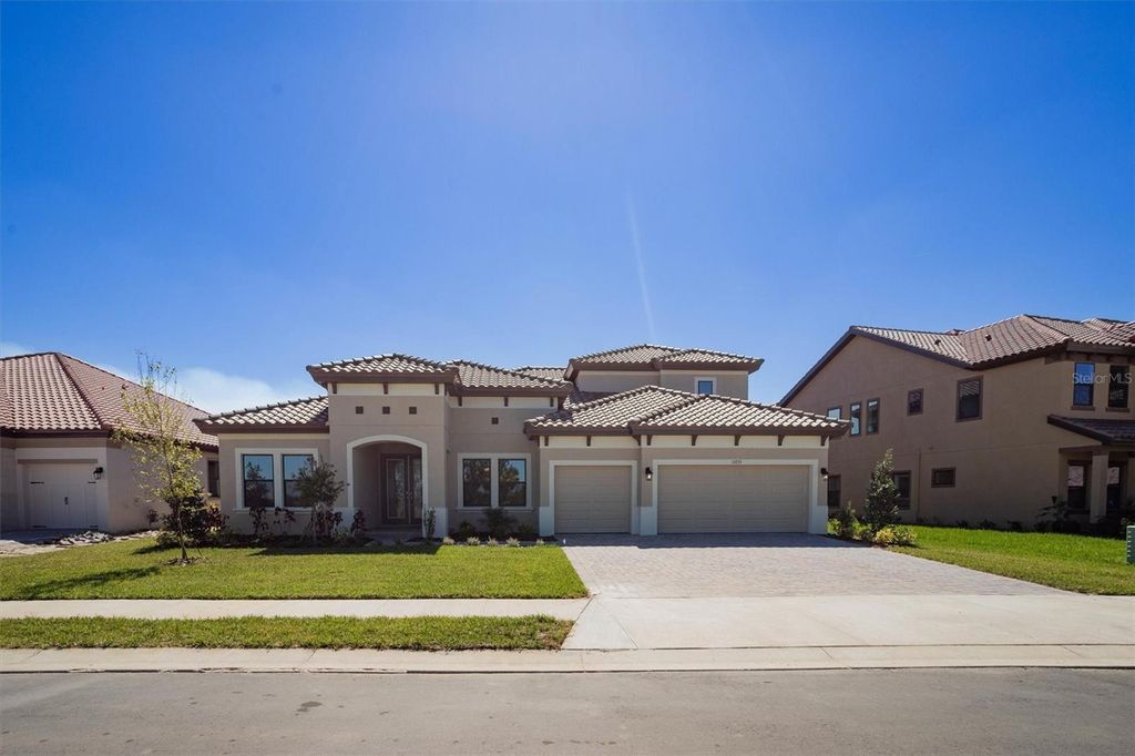 Photo of 13733 Vista Oaks Court, Parrish, FL 34219 (MLS # TB8438866)