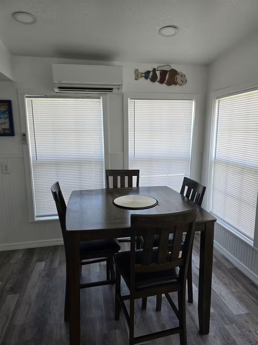 WEEKI WACHEE GARDENS - Residential