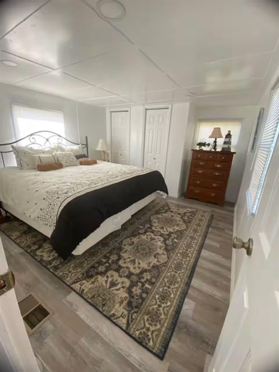 WEEKI WACHEE GARDENS - Residential