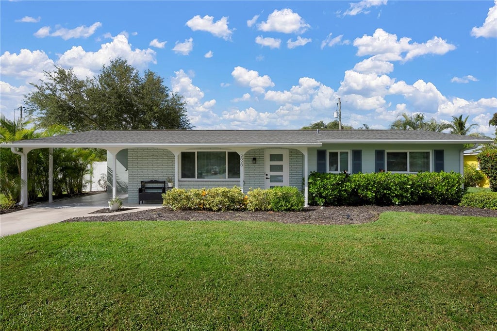 Photo of 2828 Gulf Gate Drive, Sarasota, FL 34231 (MLS # N6145594)