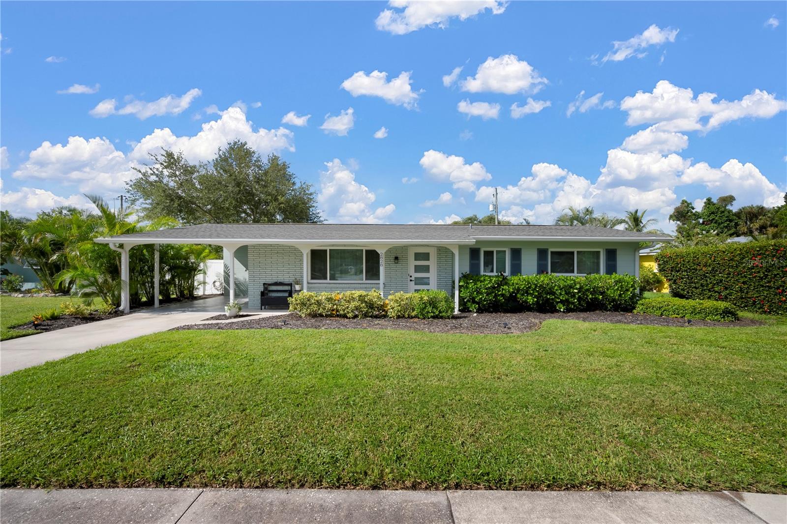 2828 GULF GATE DRIVE, SARASOTA, FL, 34231 2 2828 GULF GATE DRIVE