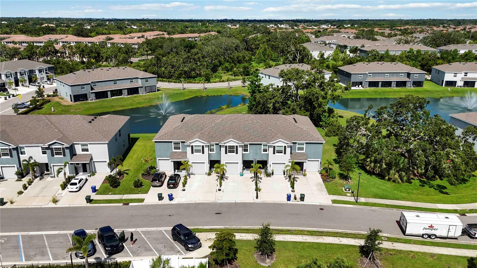 PROMENADE EAST - Residential