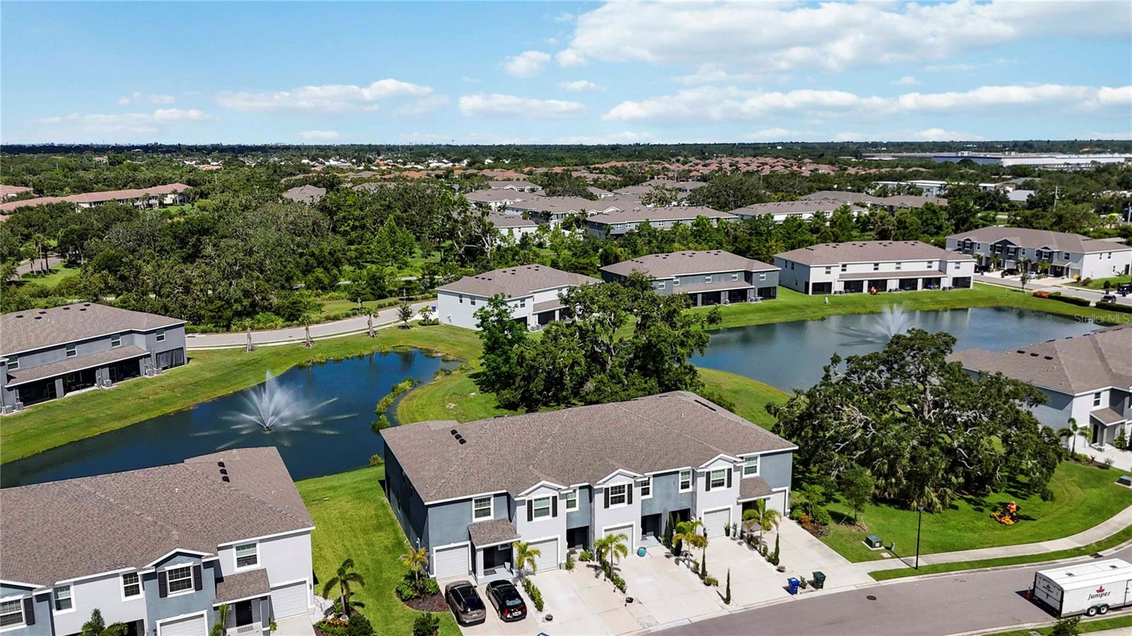 PROMENADE EAST - Residential