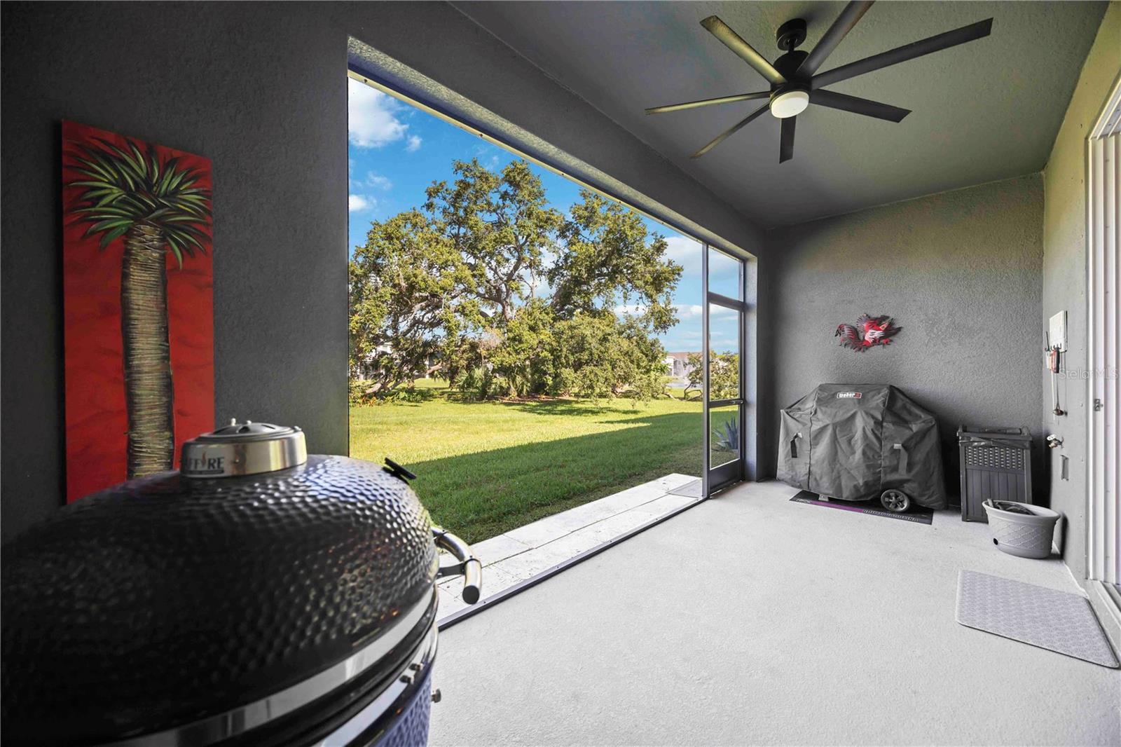 PROMENADE EAST - Residential