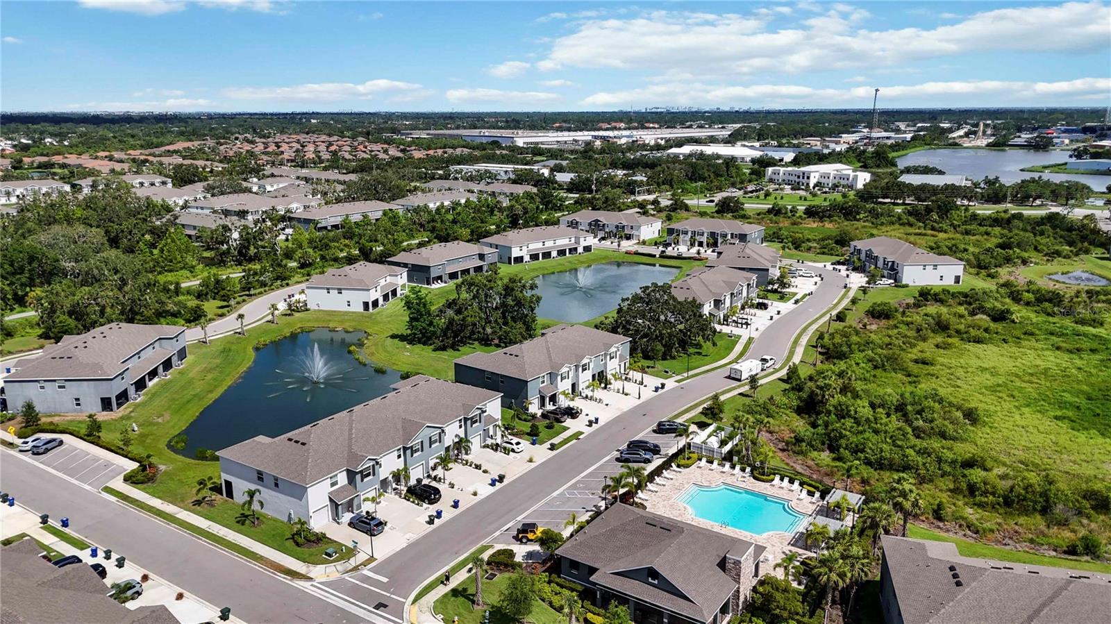 PROMENADE EAST - Residential