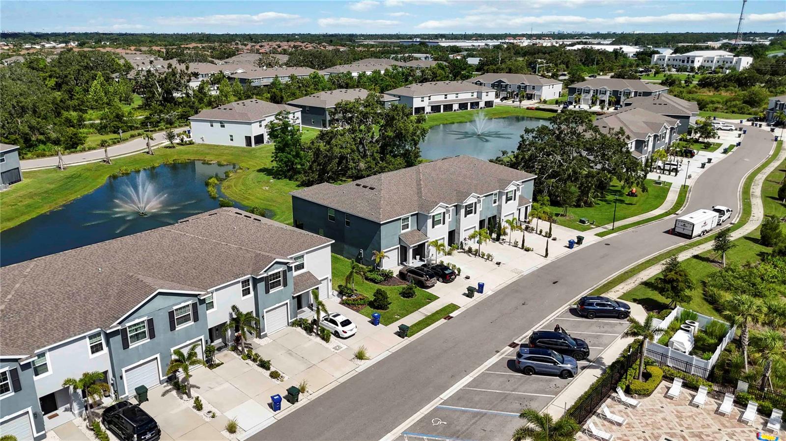 PROMENADE EAST - Residential