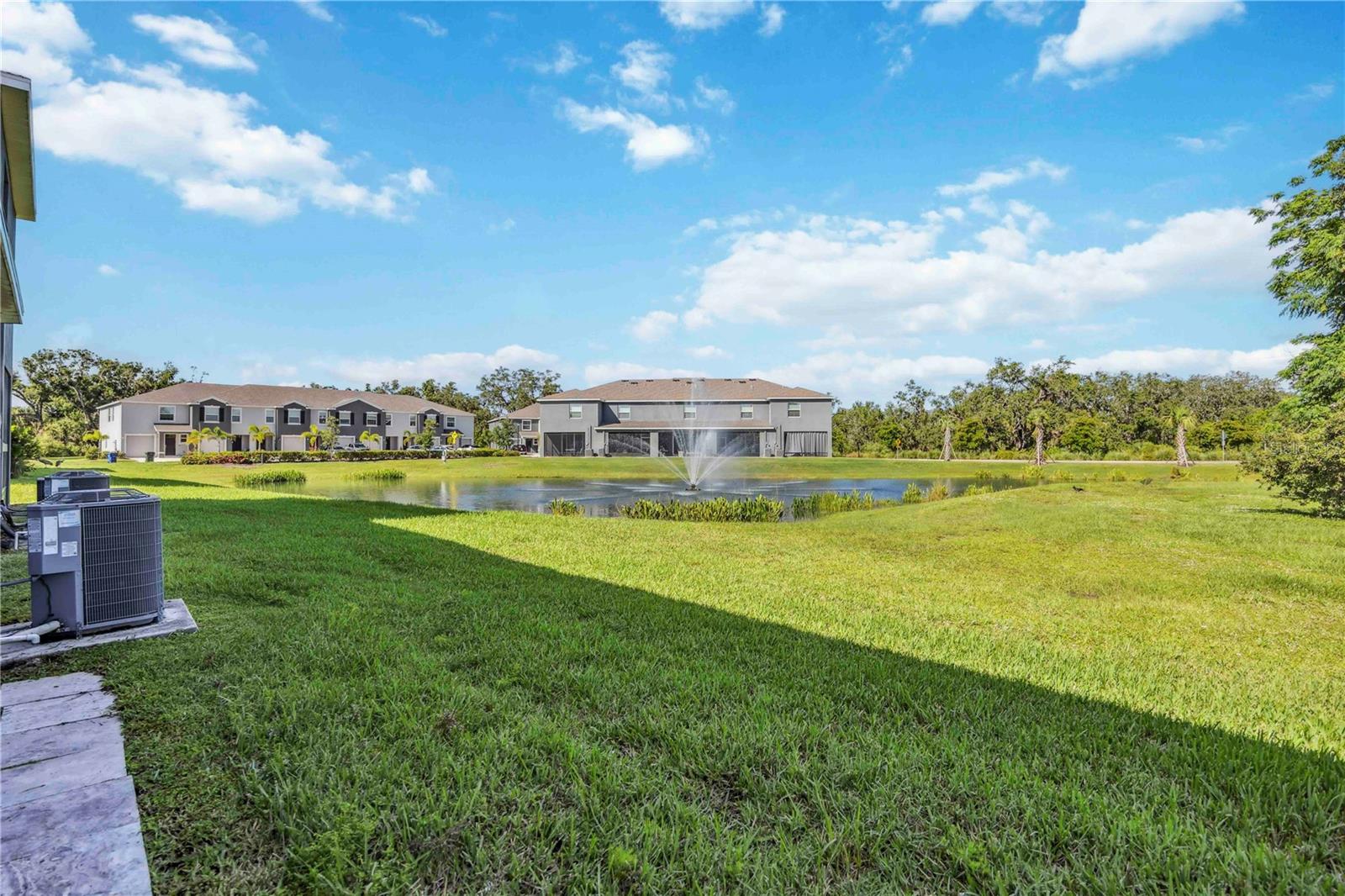 PROMENADE EAST - Residential