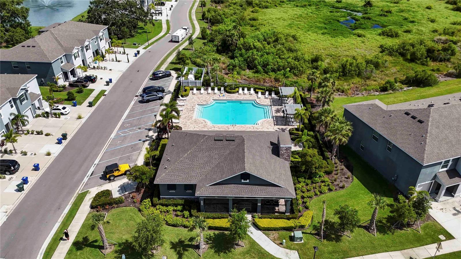 PROMENADE EAST - Residential