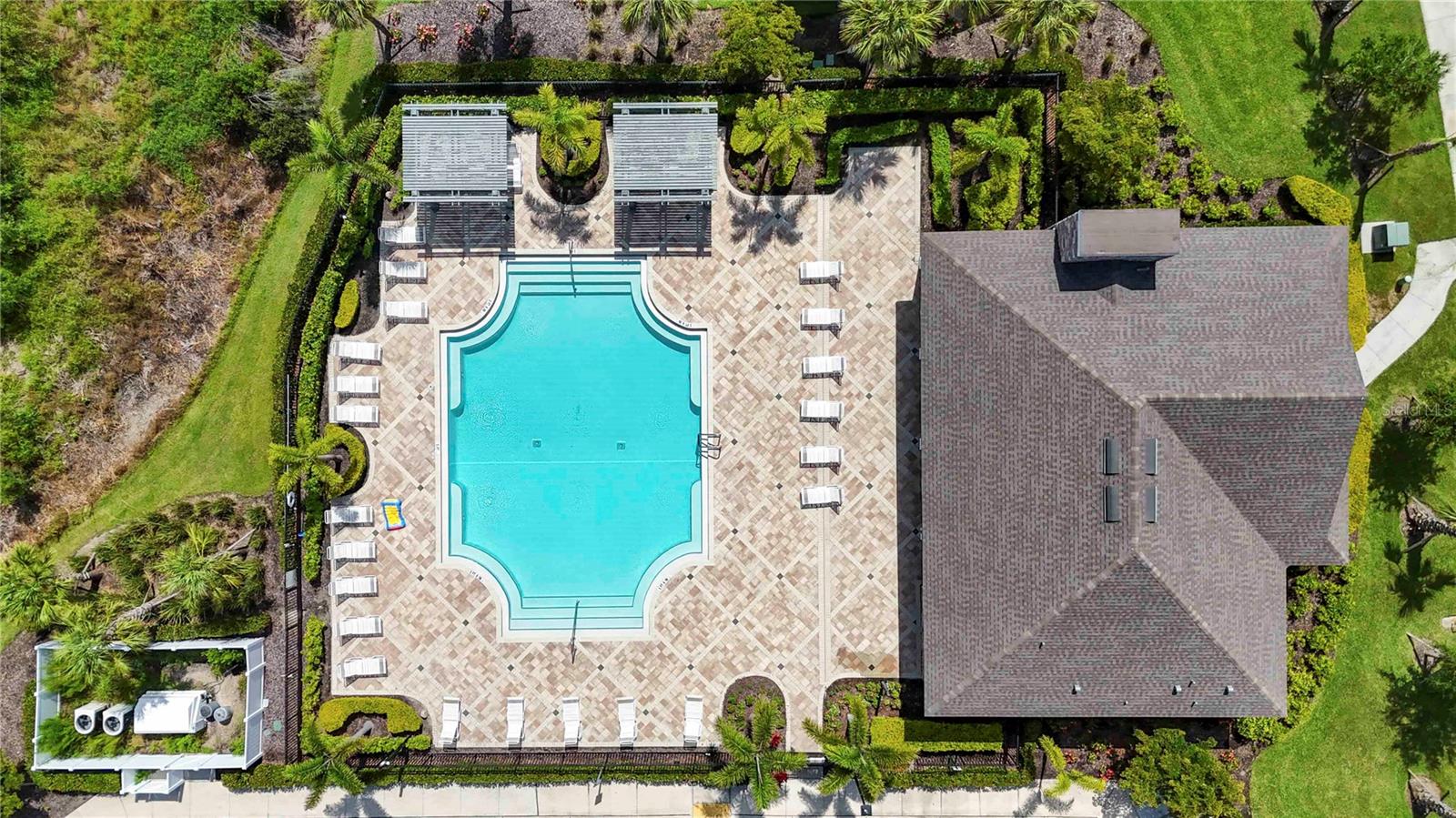 PROMENADE EAST - Residential