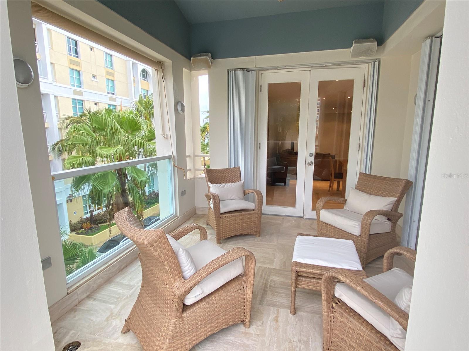 CARRION COURT V - Residential Lease