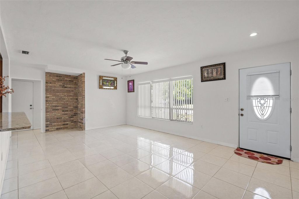 Photo of 2524 Tuttle Way, Sarasota, FL 34239 (MLS # A4654657)