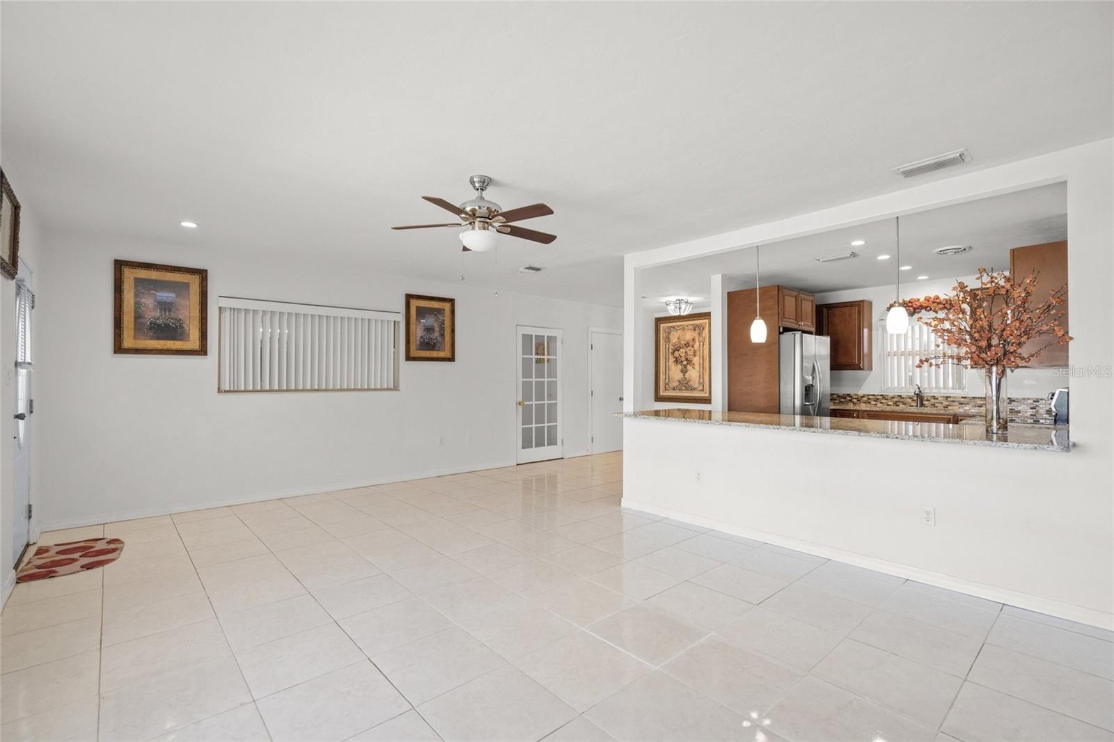 2524 TUTTLE WAY