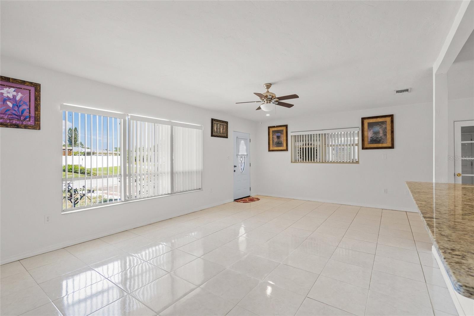 2524 TUTTLE WAY