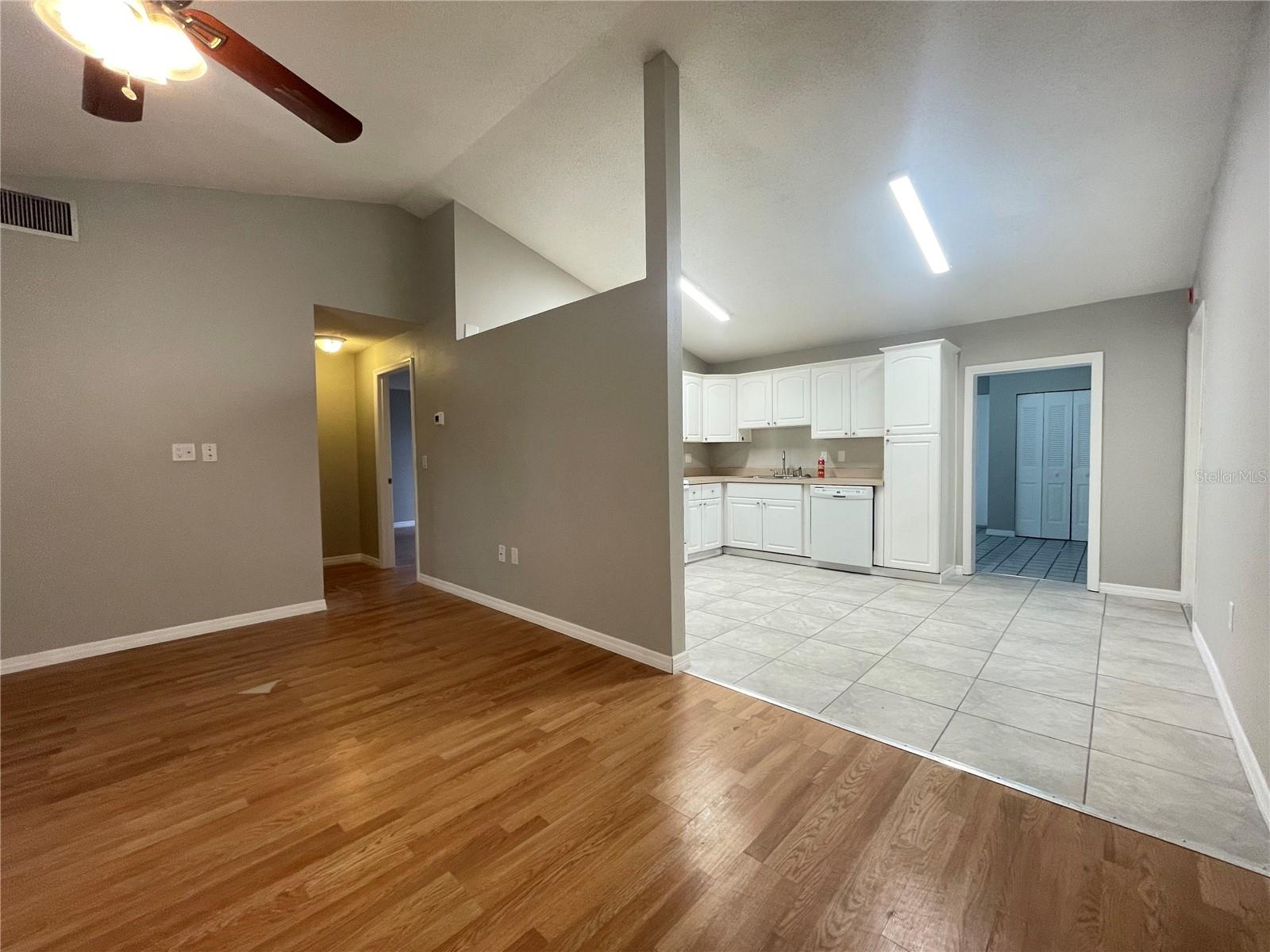 SEVEN SPGS HOMES - Residential Lease