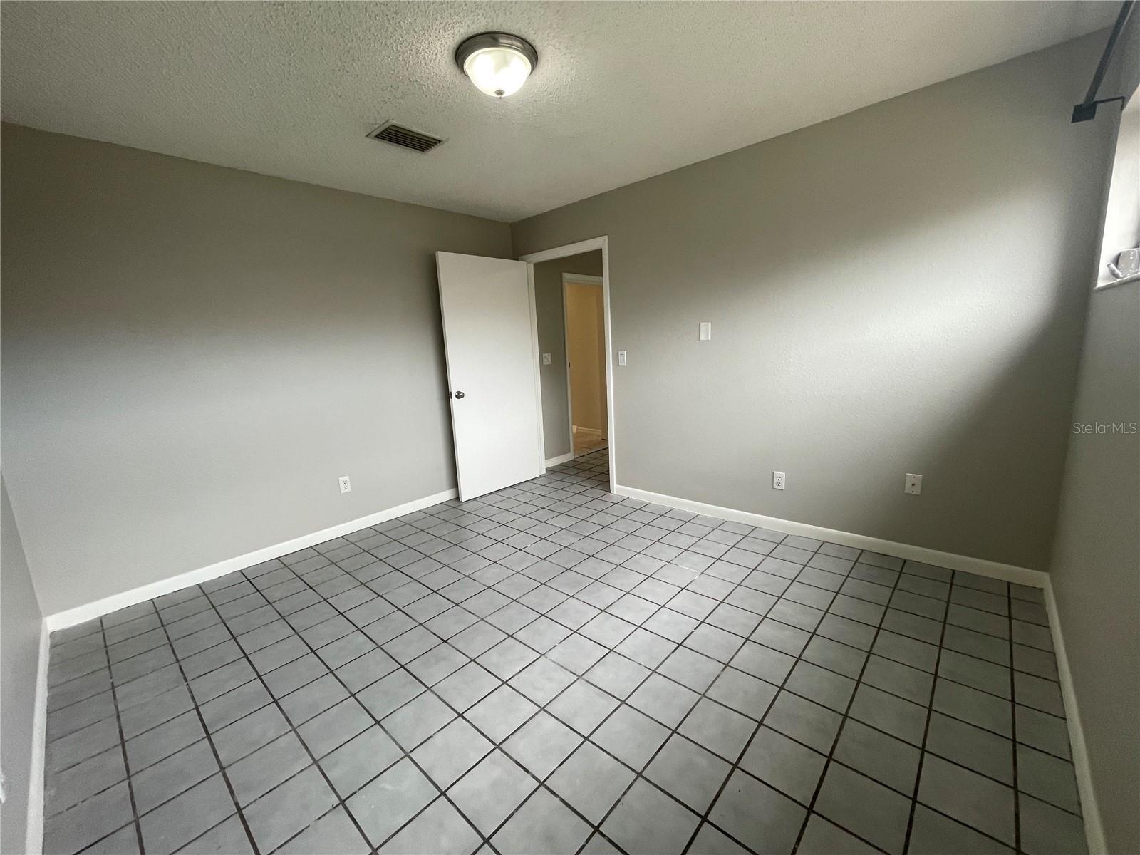 SEVEN SPGS HOMES - Residential Lease