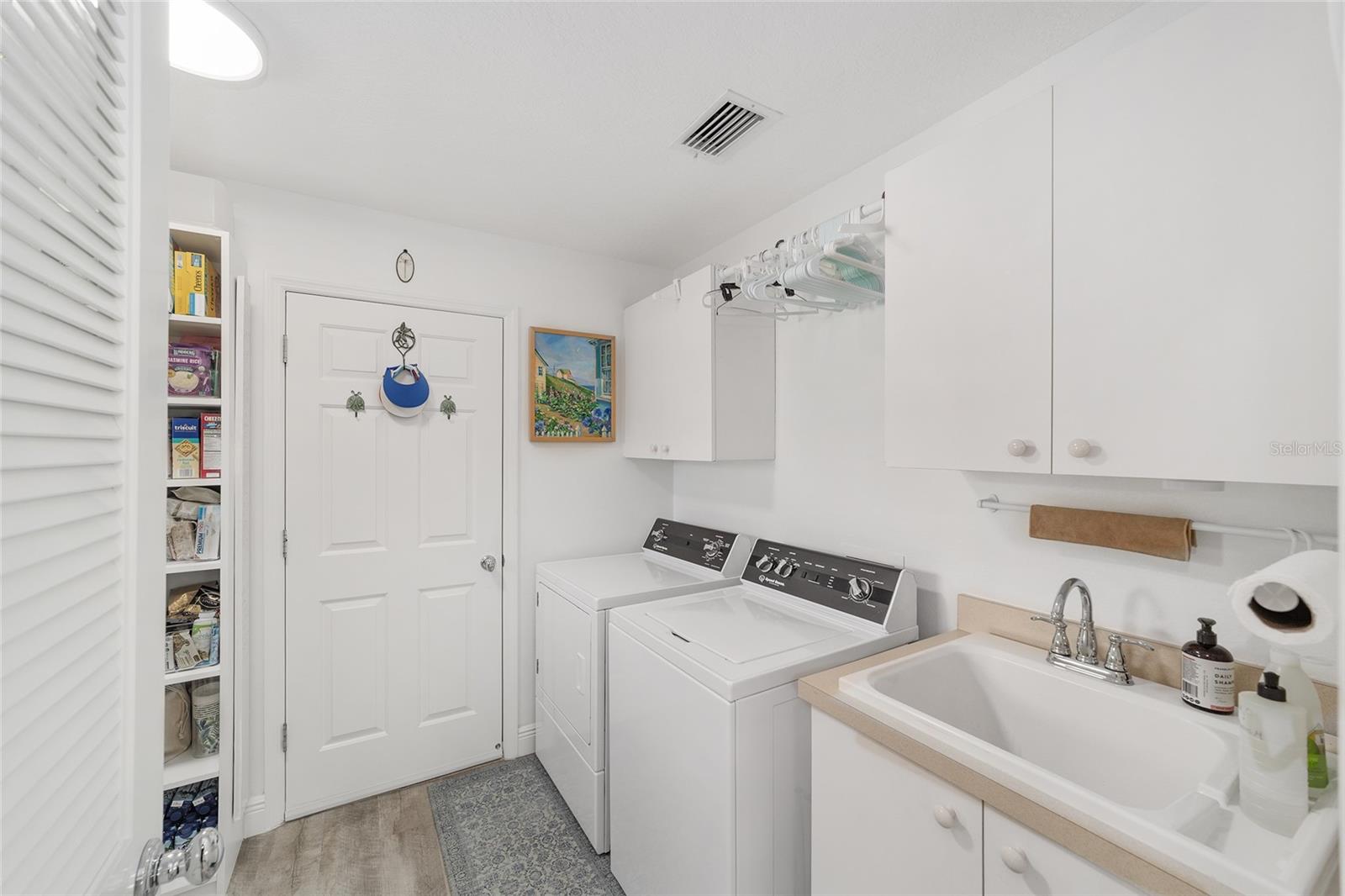 CALUMET GROVE - Residential