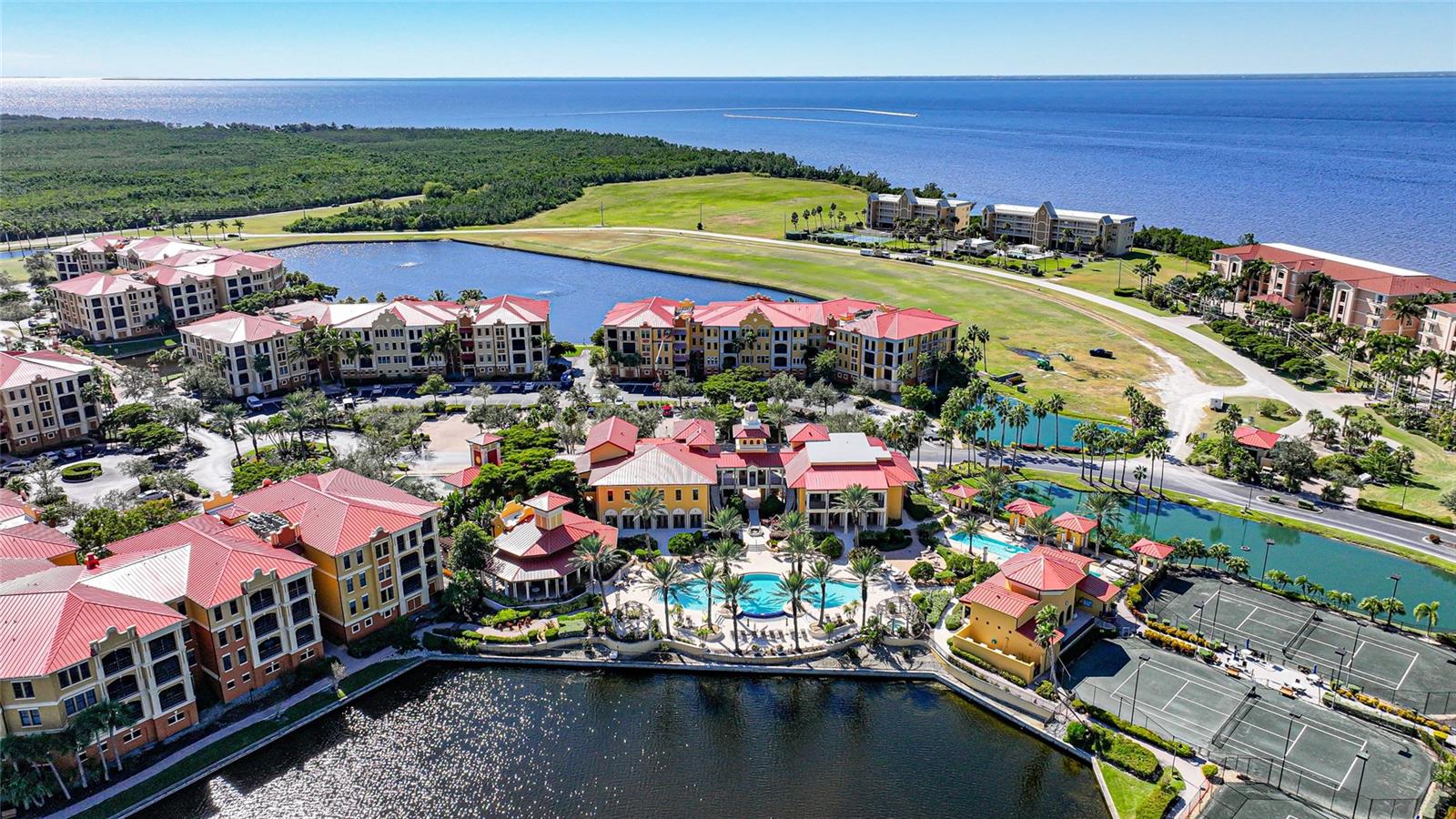 BOCA LAGO VIVANTE V - Residential