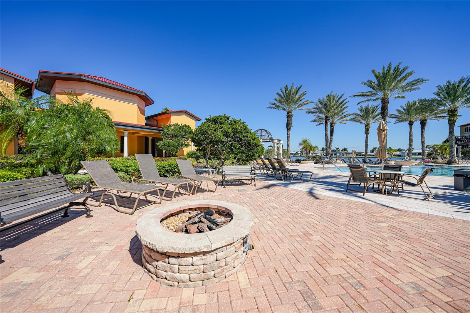 BOCA LAGO VIVANTE V - Residential