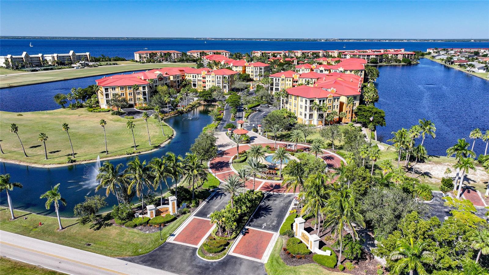 BOCA LAGO VIVANTE V - Residential