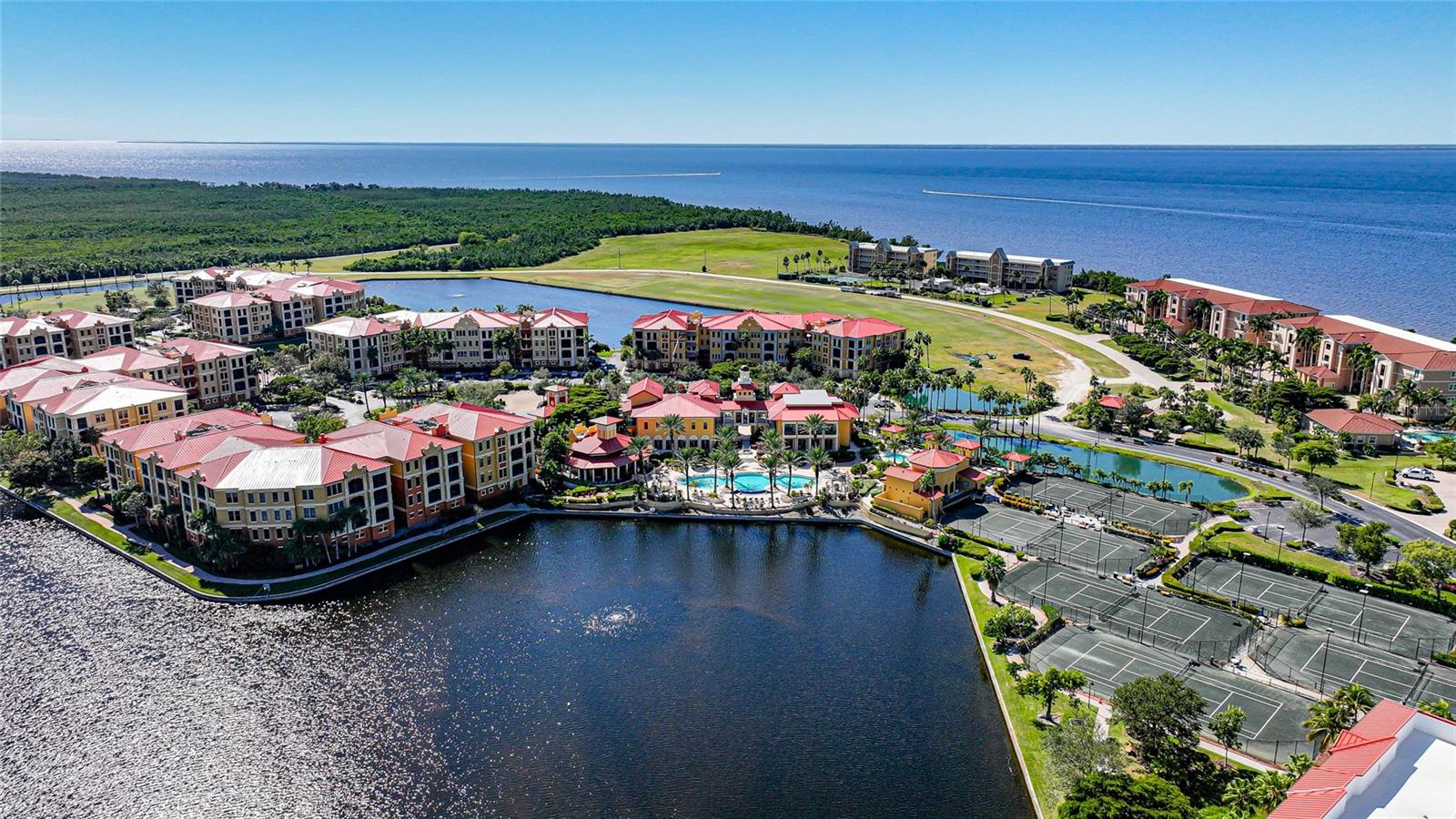 BOCA LAGO VIVANTE V - Residential