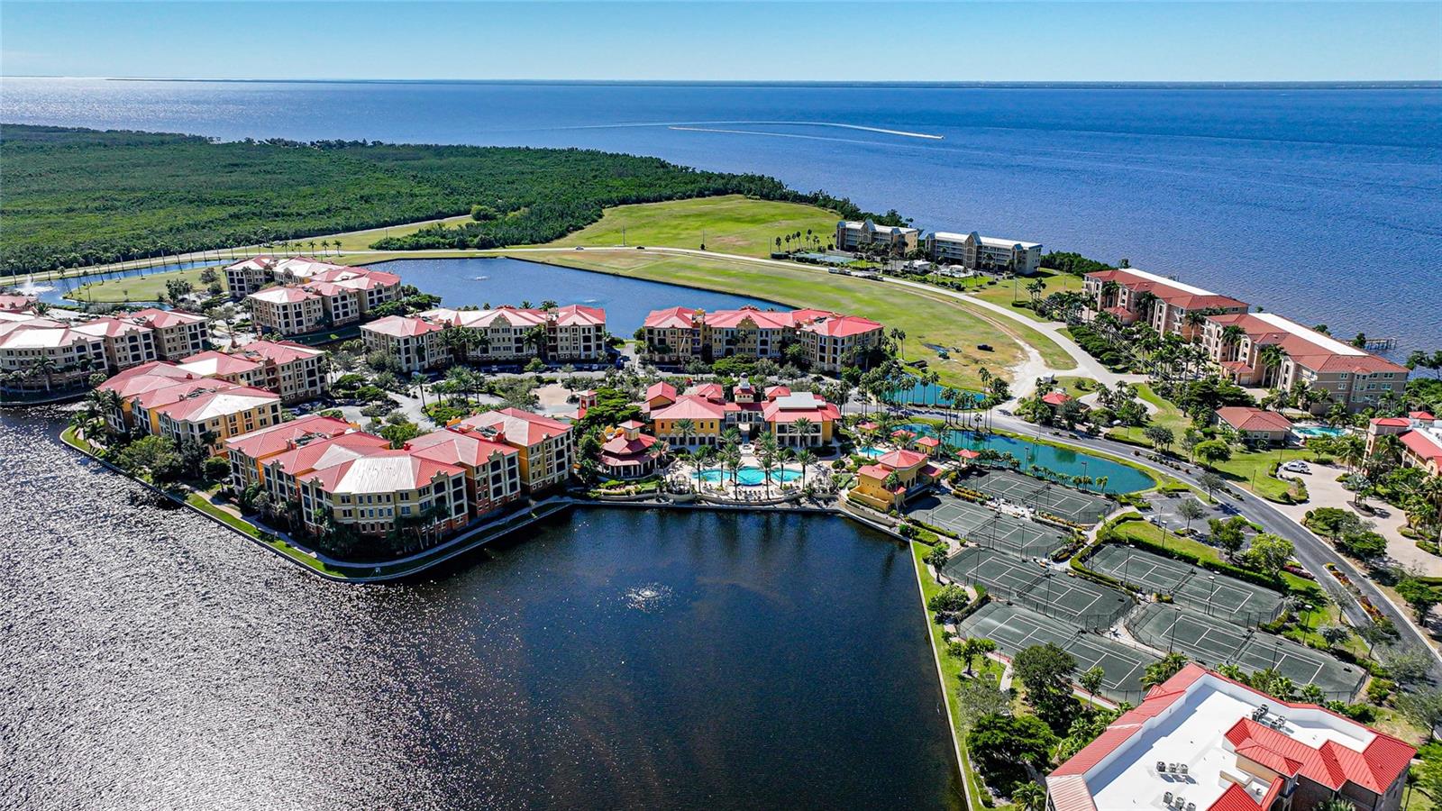 BOCA LAGO VIVANTE V - Residential