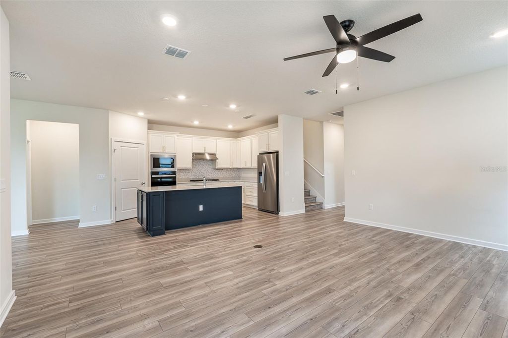 Photo of 15966 Winding Bluff Drive, Montverde, FL 34756 (MLS # G5110635)