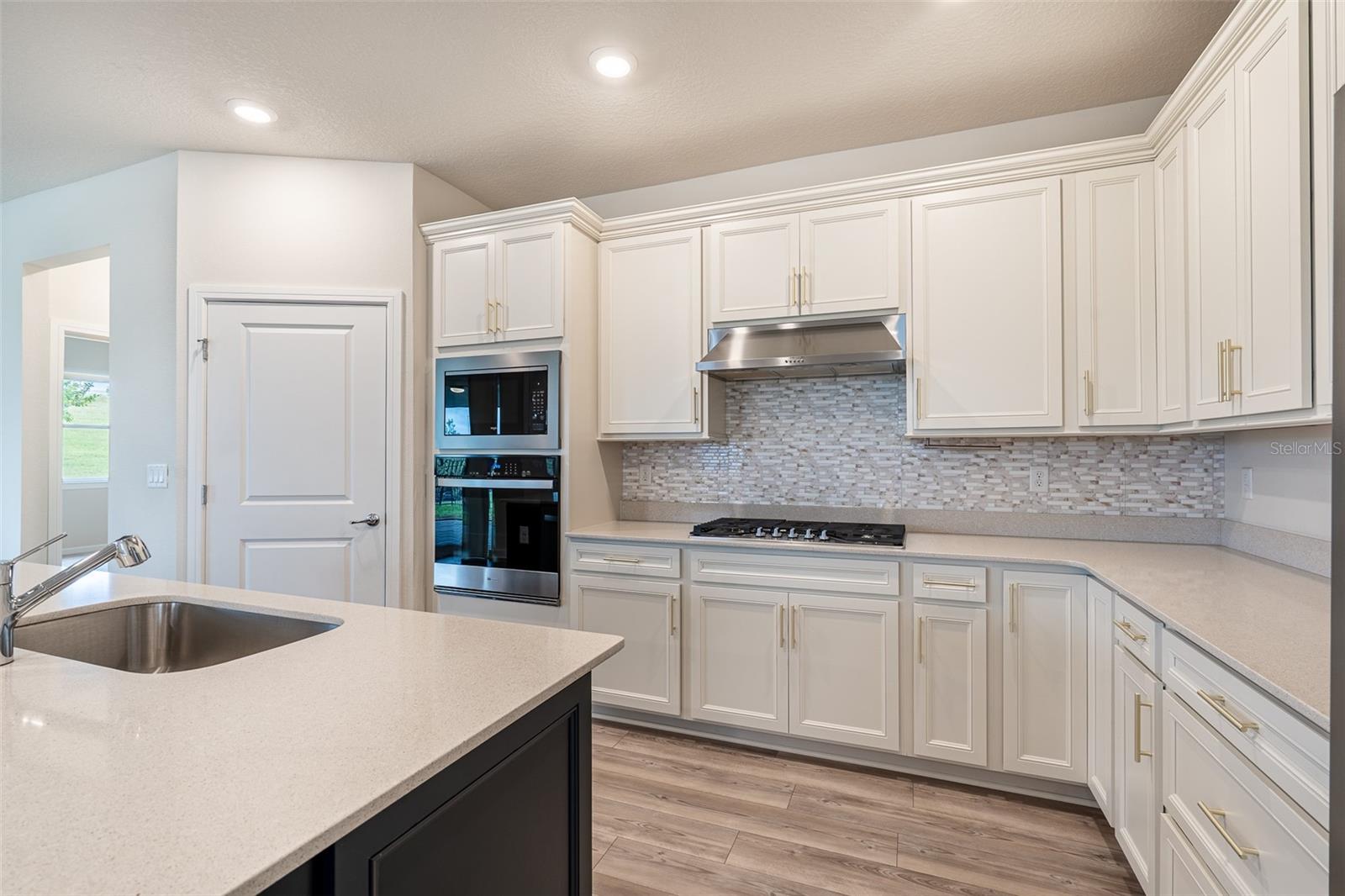 WILLOW RIDGE - Residential