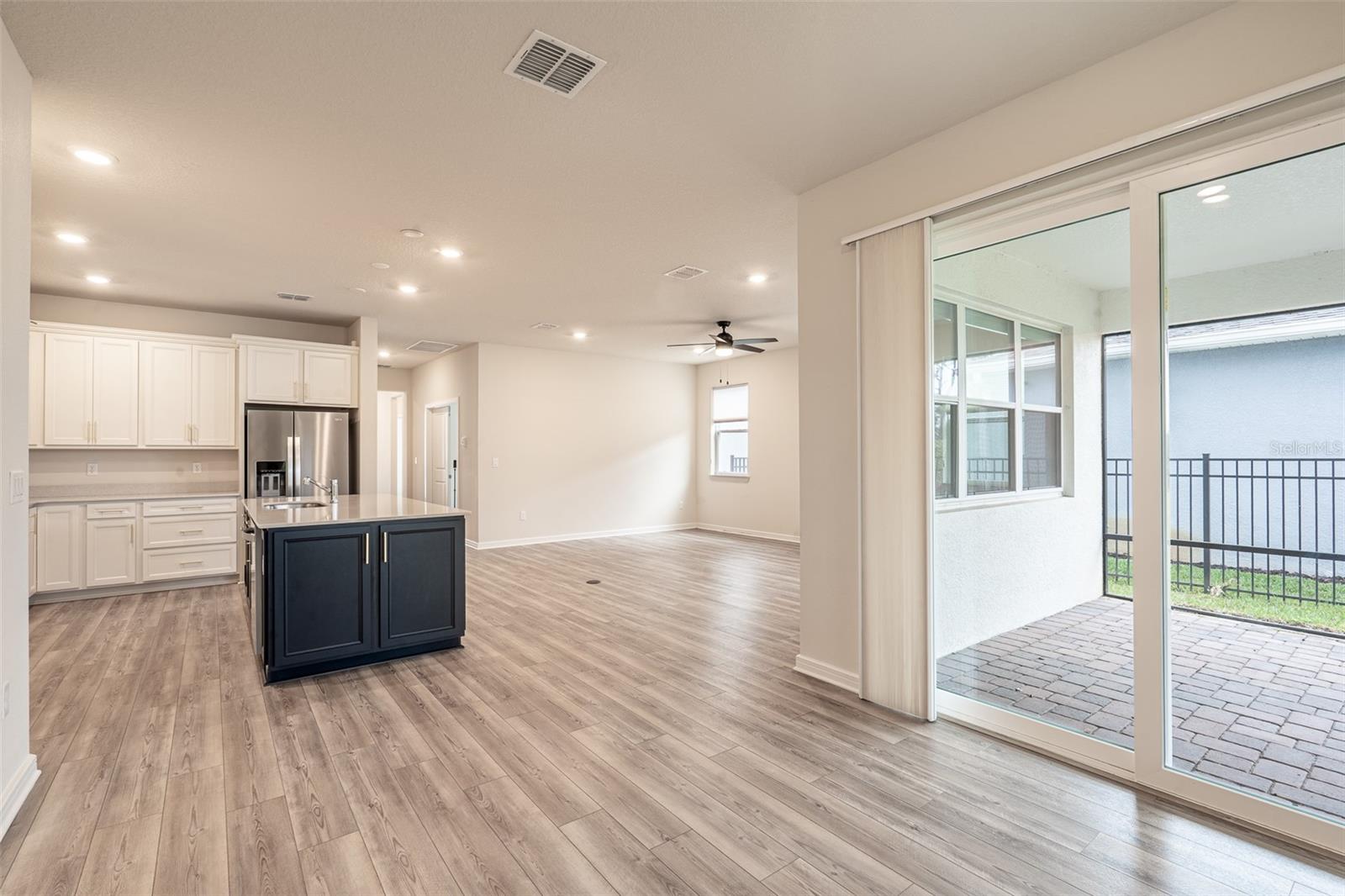 WILLOW RIDGE - Residential
