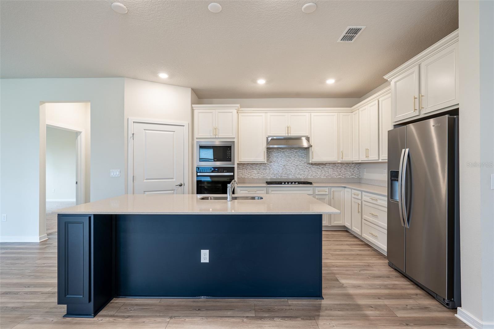WILLOW RIDGE - Residential