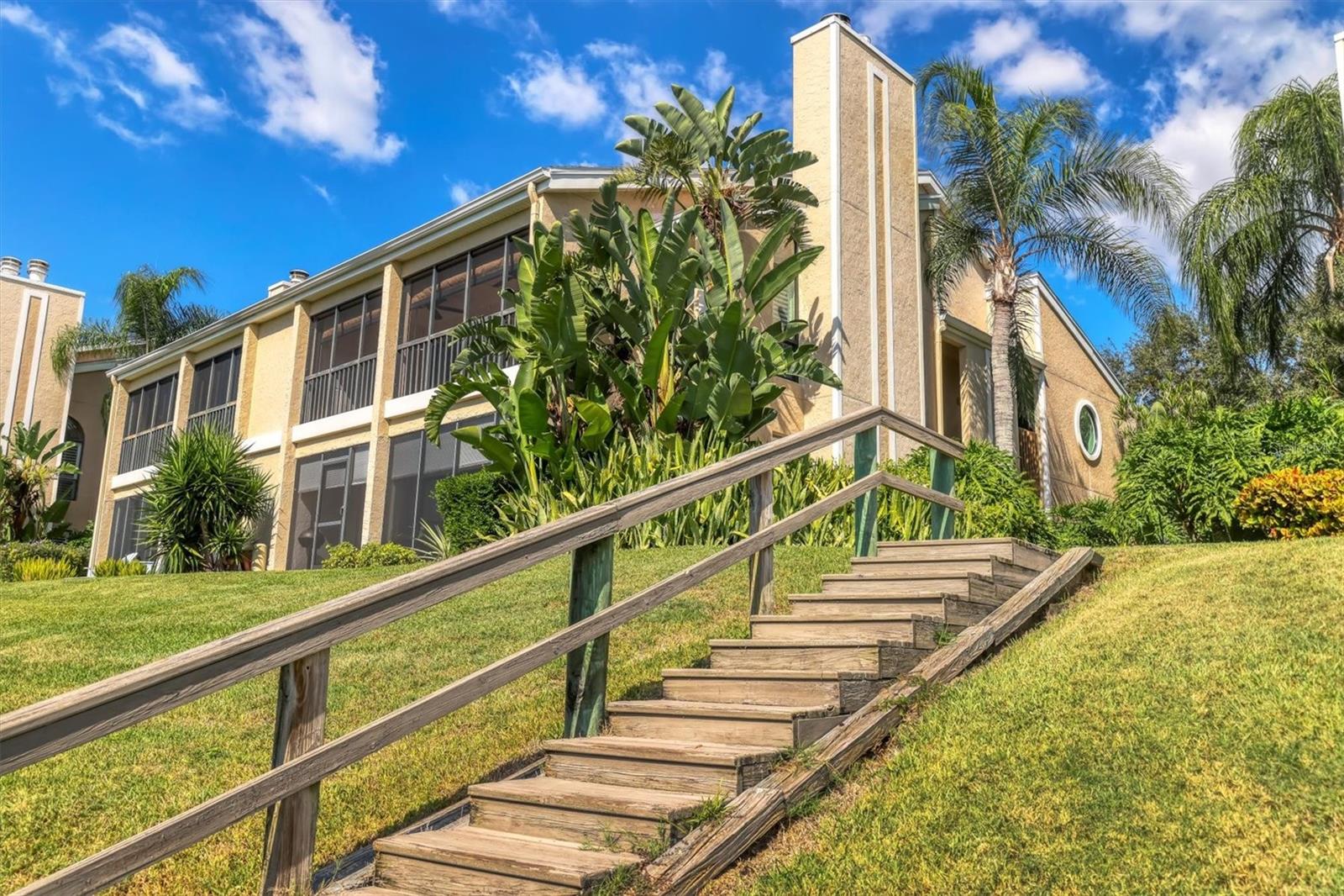 BAY HOLLOW - Residential