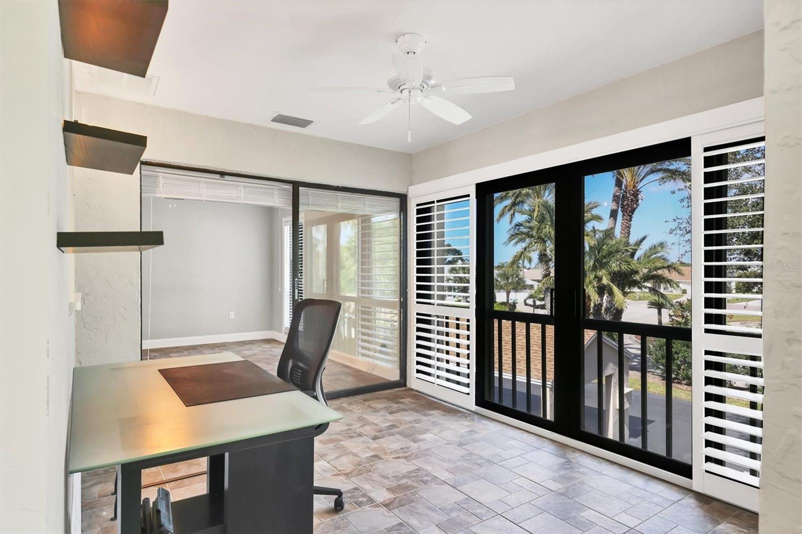 BAY HOLLOW - Residential