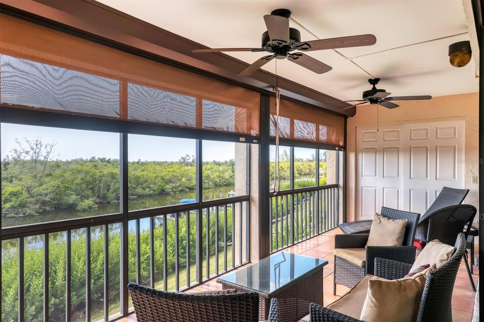 BAY HOLLOW - Residential