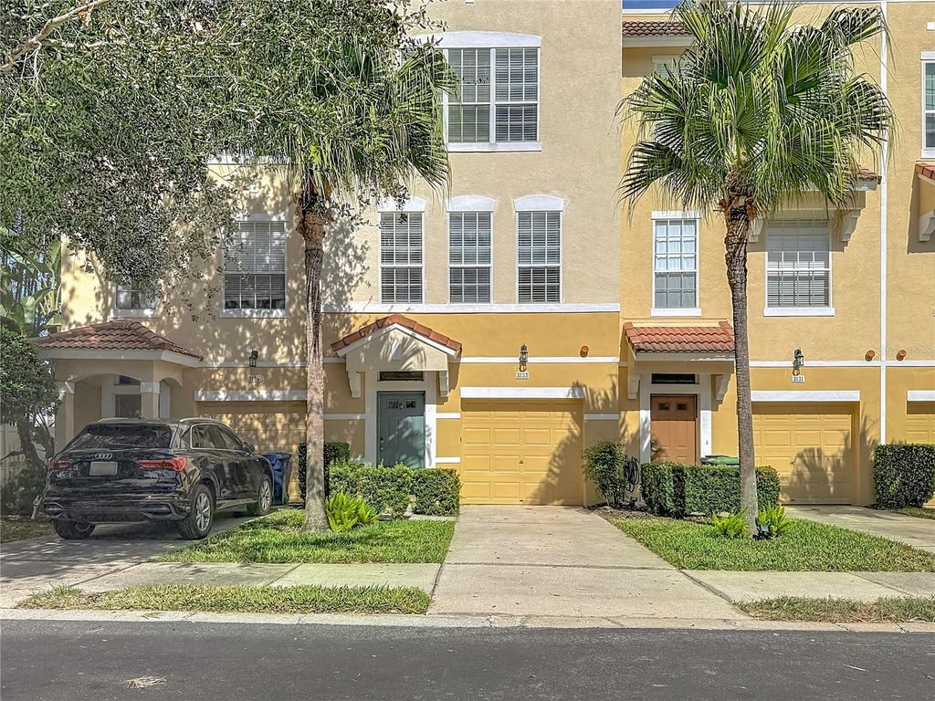 Photo of 3133 Bayshore Oaks Drive, Tampa, FL 33611 (MLS # TB8446411)