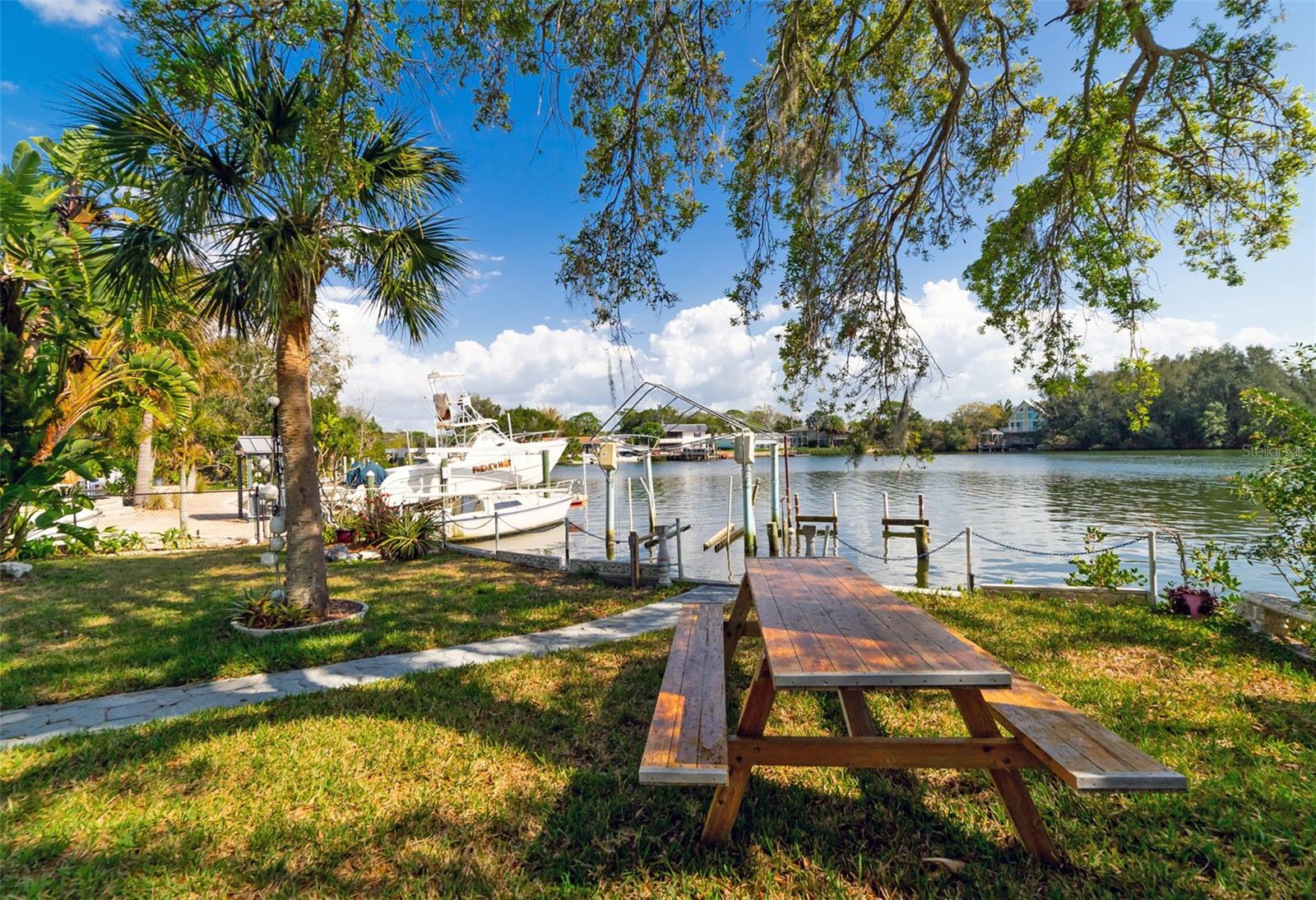 DRIFTWOOD ISLES - Residential