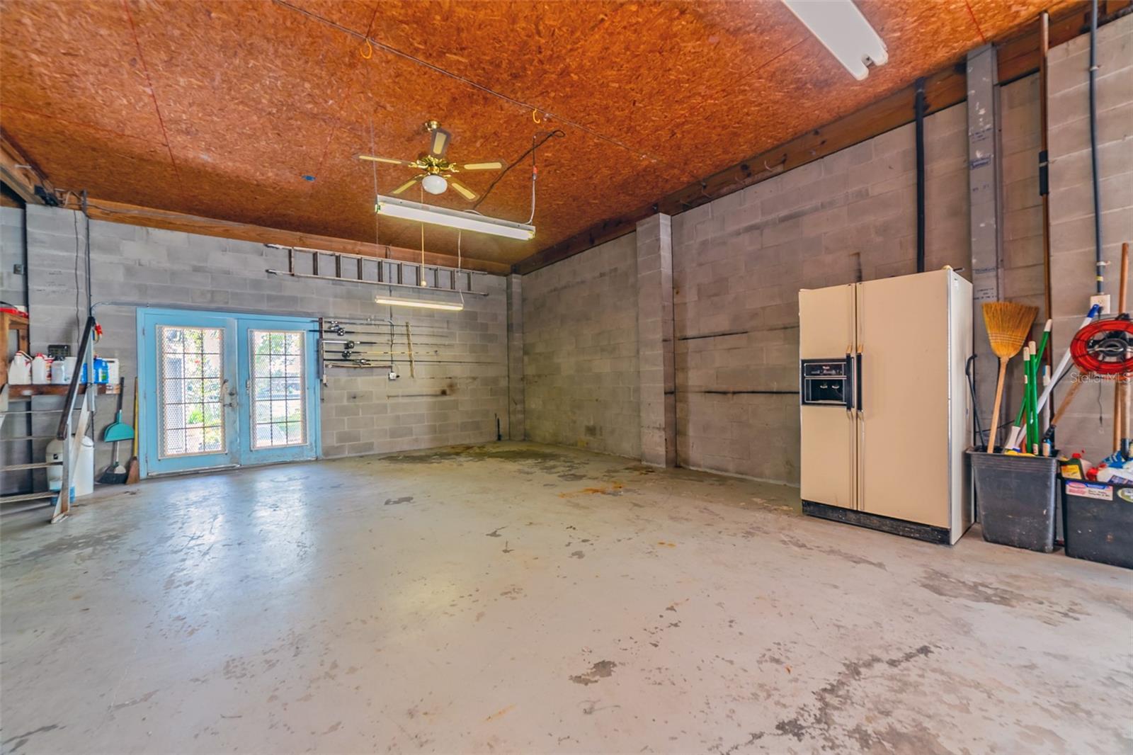 DRIFTWOOD ISLES - Residential