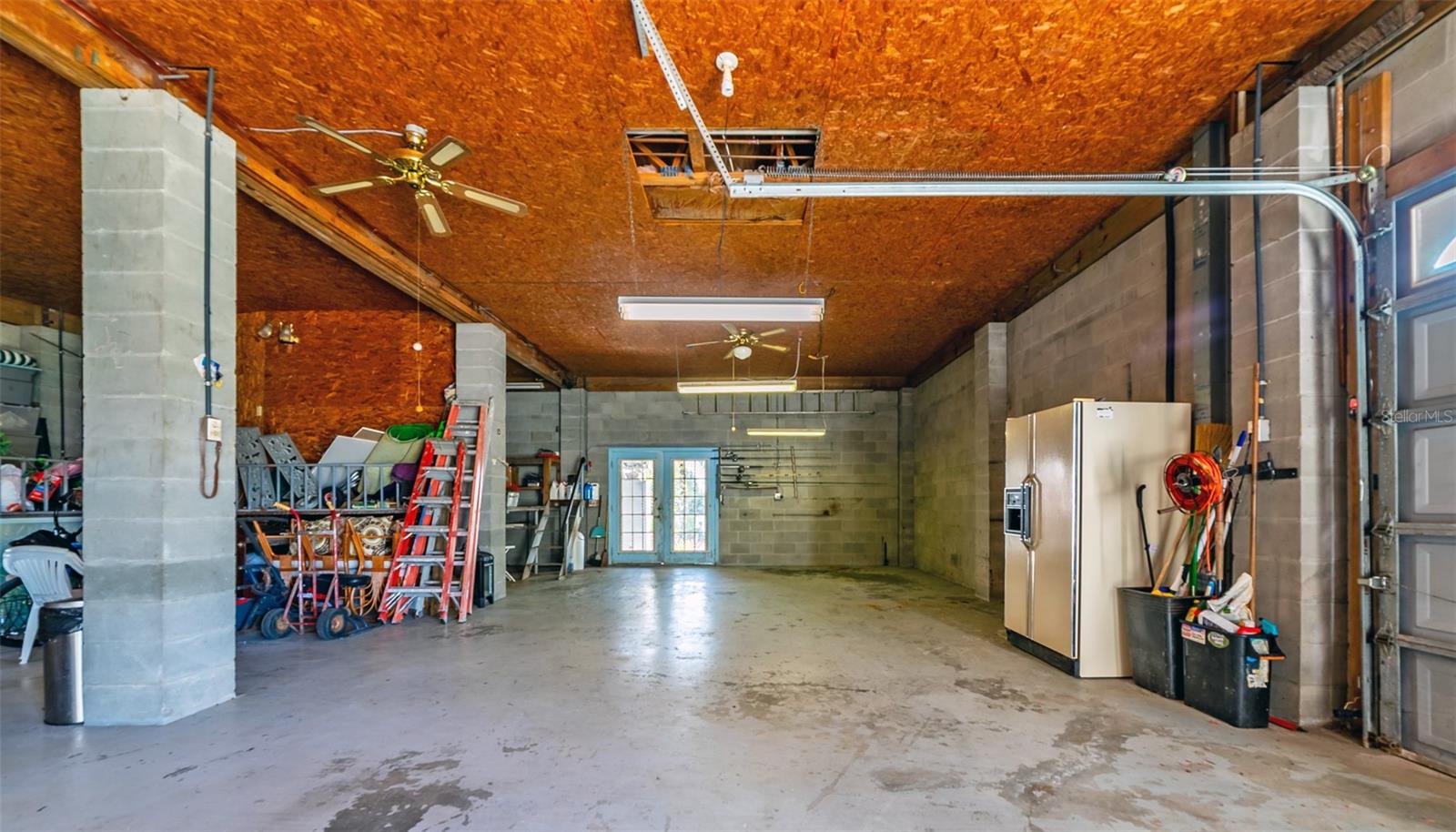 DRIFTWOOD ISLES - Residential