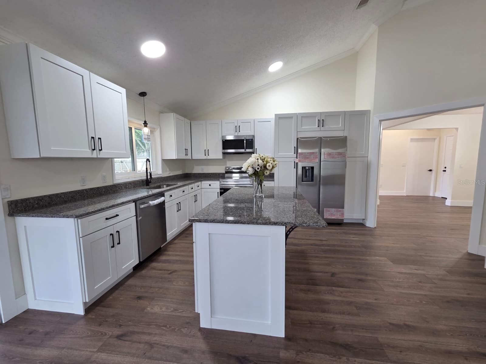 HORSESHOE BEND SEC 01 - Residential