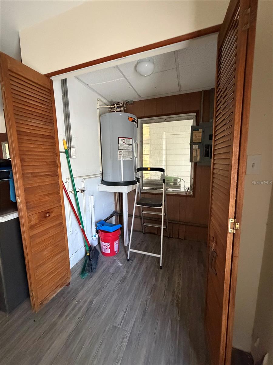 NEW PORT RICHEY CITY - Residential