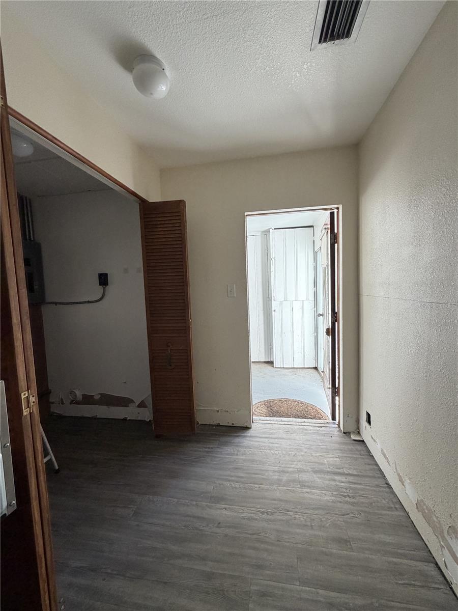 NEW PORT RICHEY CITY - Residential