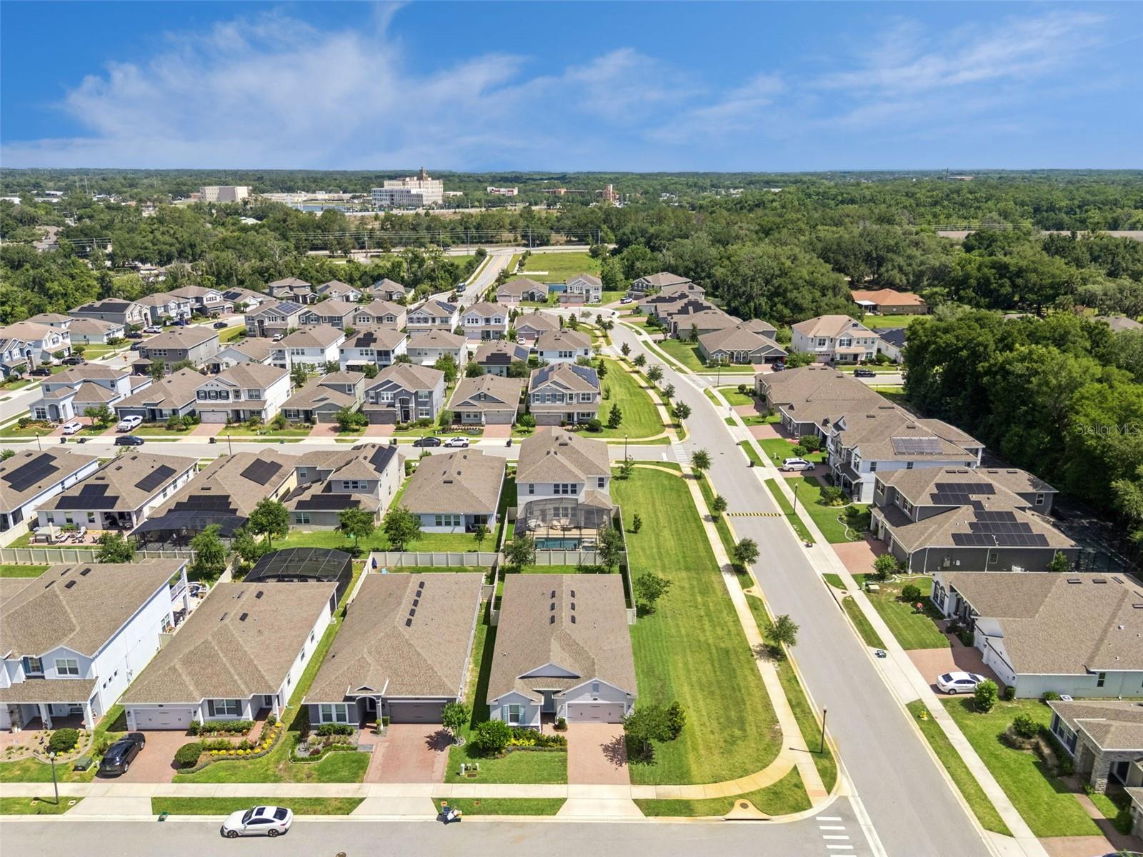 CADENCE PARK - Residential