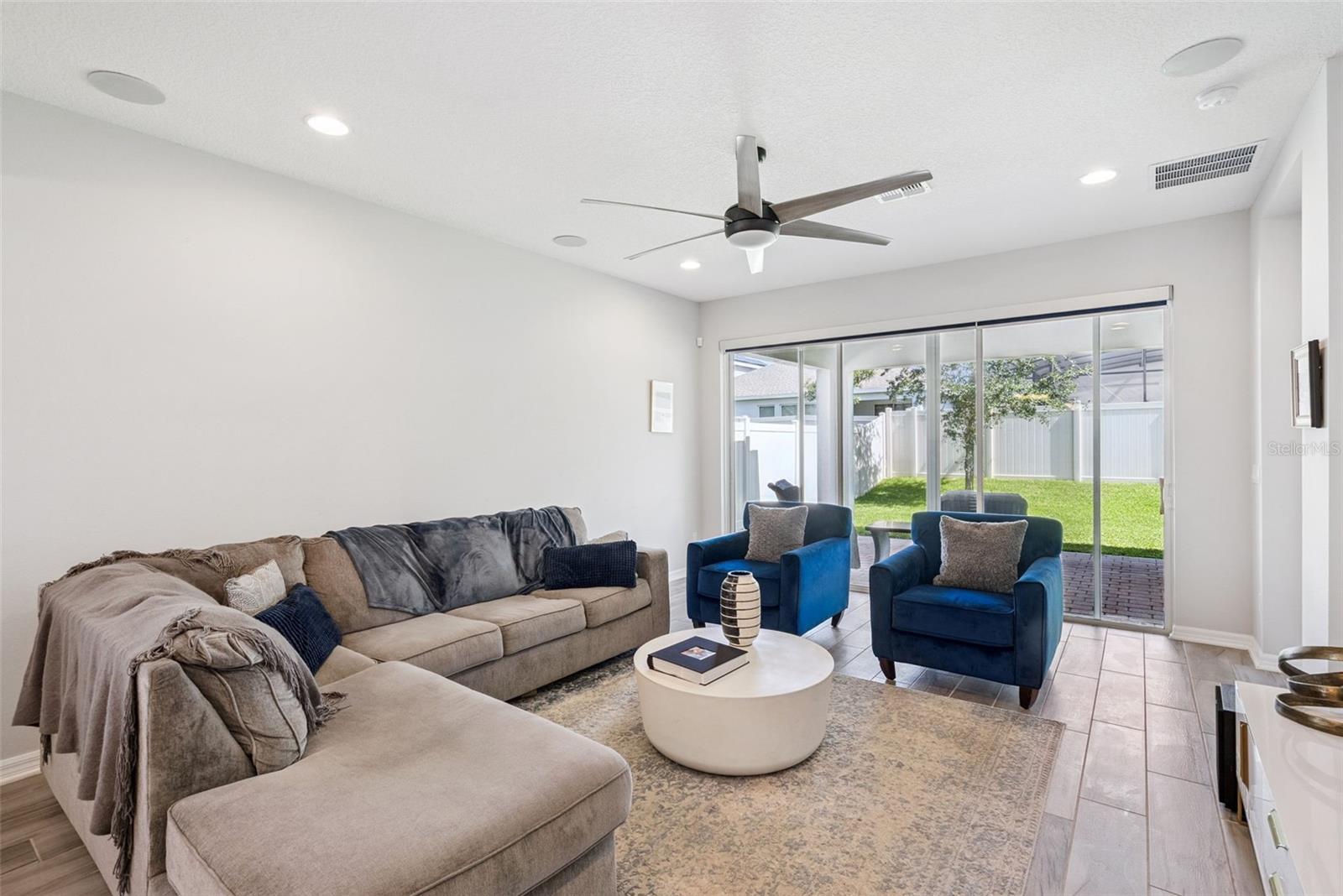 CADENCE PARK - Residential