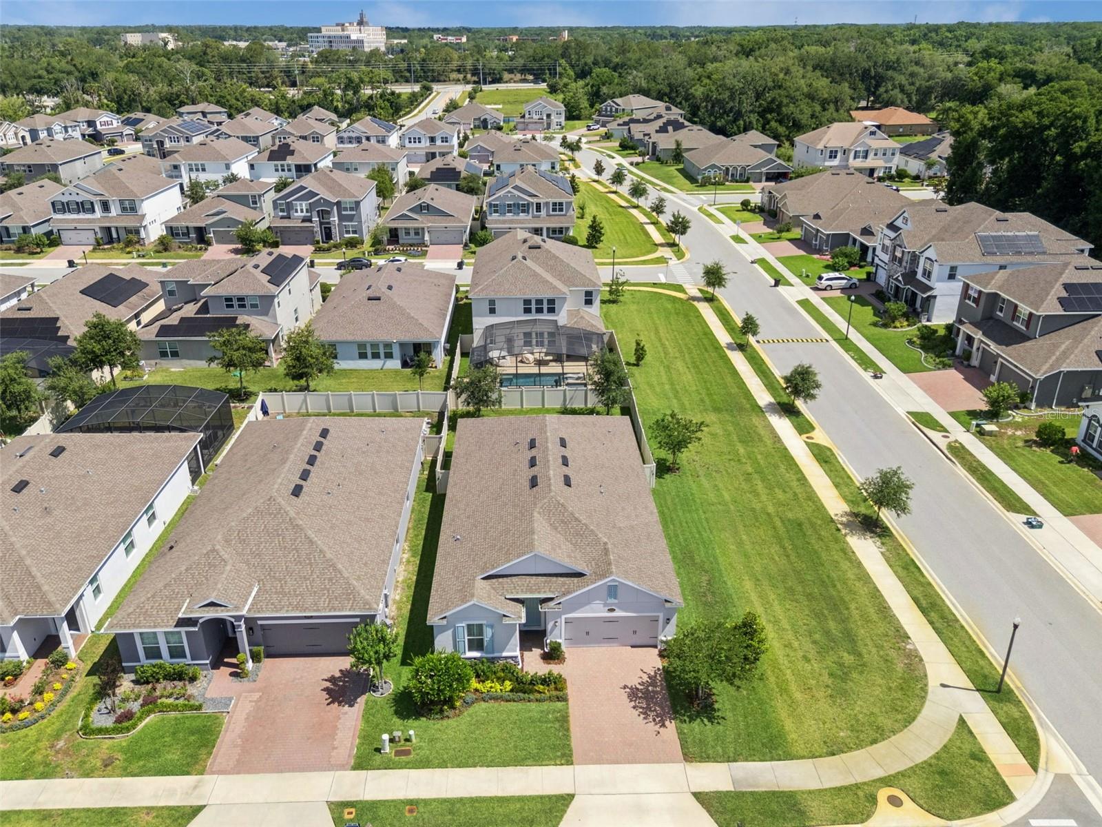 CADENCE PARK - Residential