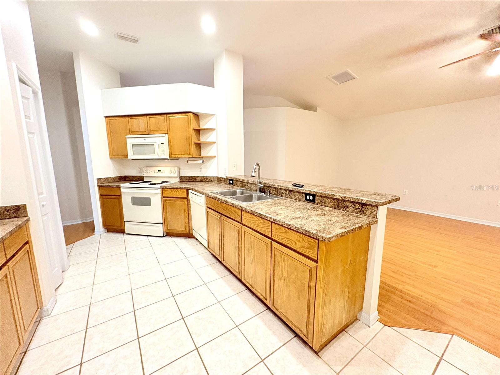 SABLE RIDGE PH 6A2 - Residential Lease