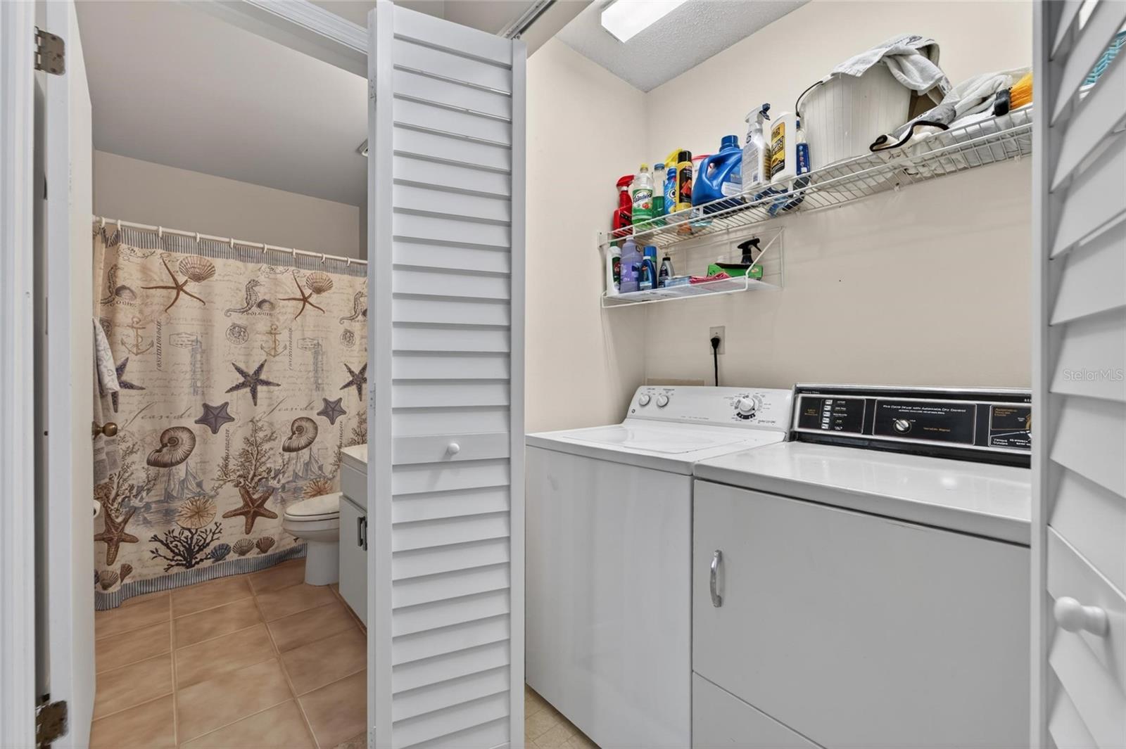 THE KNOLLS OF KINGS POINT II A - Residential