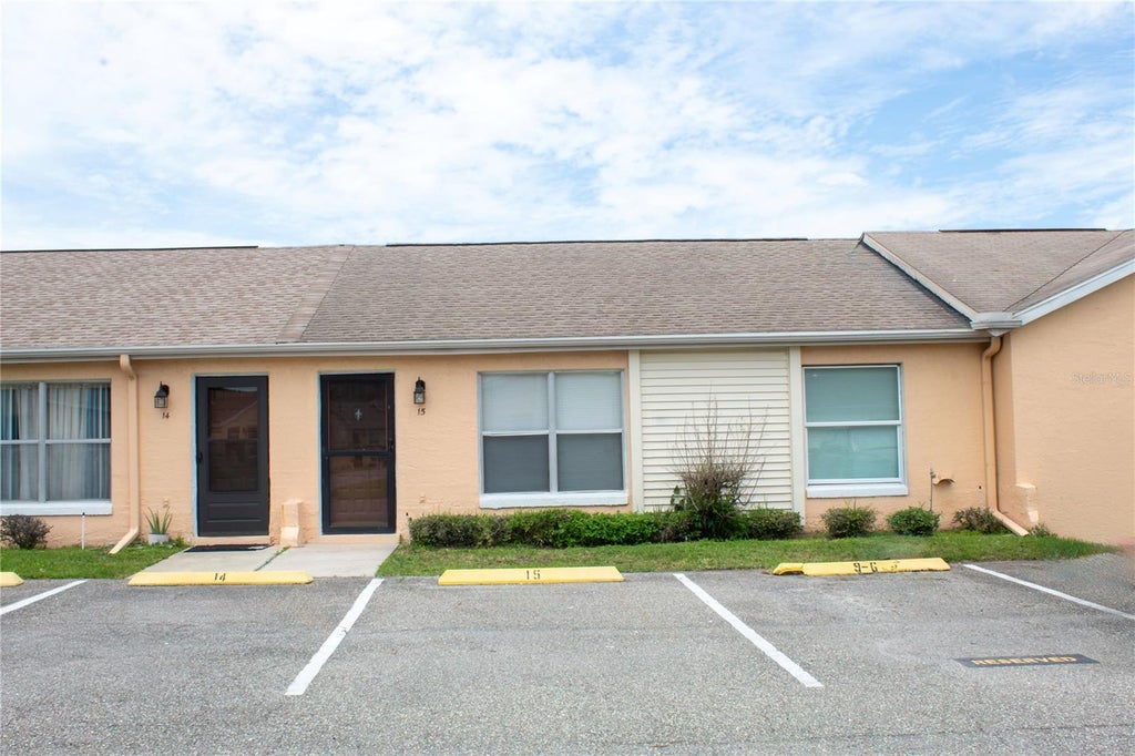 Photo of 15 W Country Cove Way, Kissimmee, FL 34743 (MLS # O6431934)